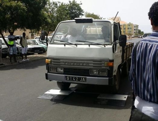 شاحنة محمولة المحور موازين أنظمة حماية تحميل المحور ليلة مرئية بوضوح